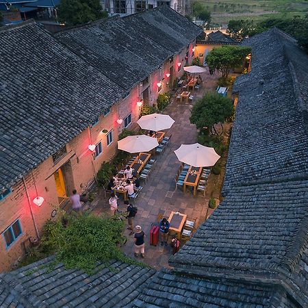 Hotel The Giggling Tree Yangshuo Exterior foto