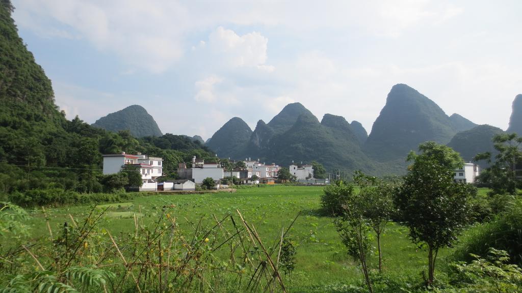 Hotel The Giggling Tree Yangshuo Exterior foto