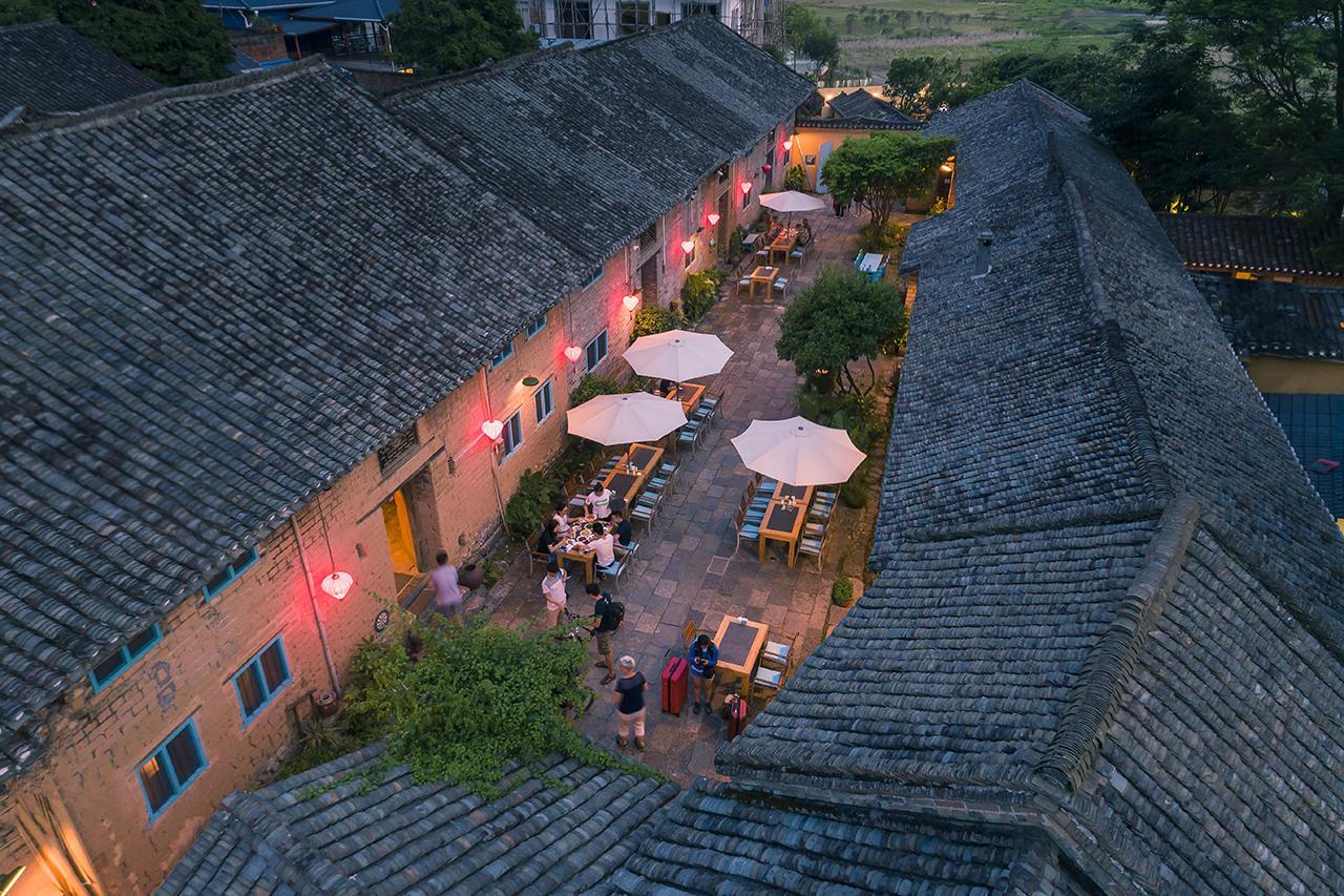 Hotel The Giggling Tree Yangshuo Exterior foto